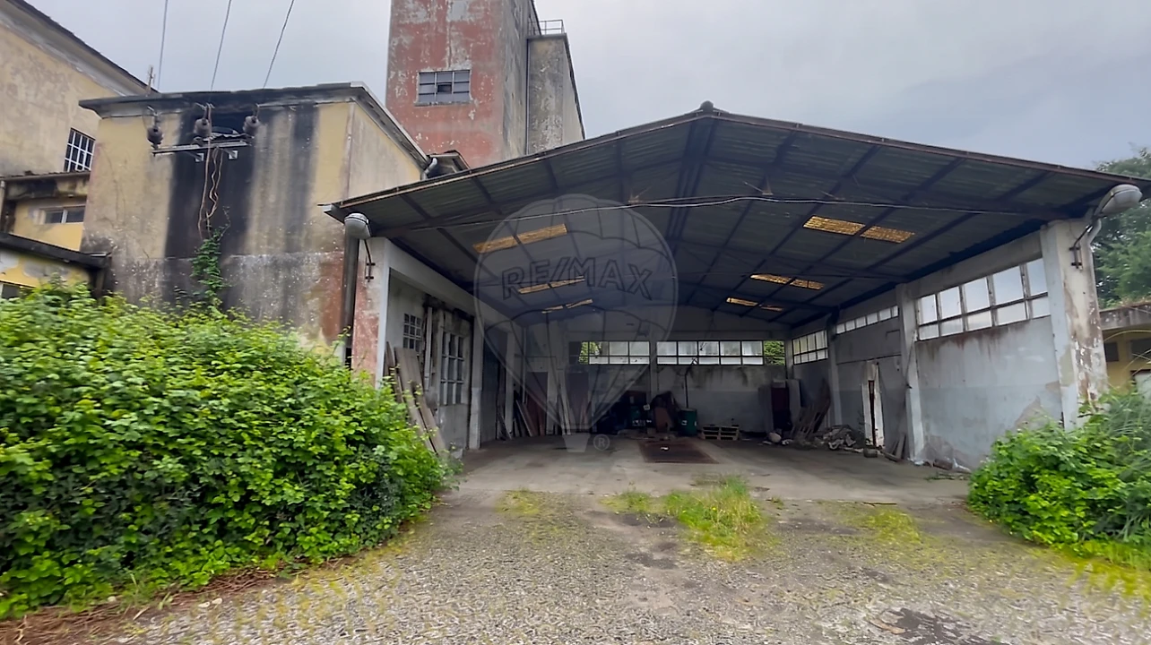 Armazém para Venda em Vilar de Pinheiro Foto 8