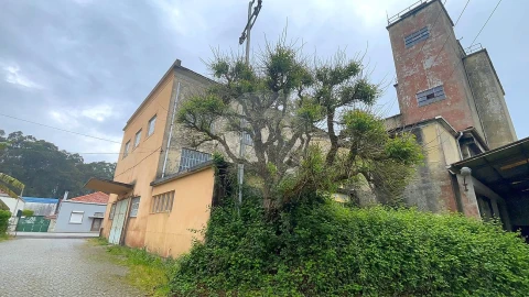 Armazém para Venda em Vilar de Pinheiro