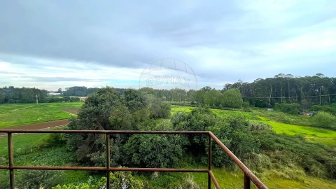 Armazém para Venda em Vilar de Pinheiro