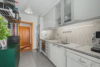 Apartamento T2 para Venda em Campanhã