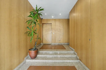 Apartamento T2 para Venda em Campanhã