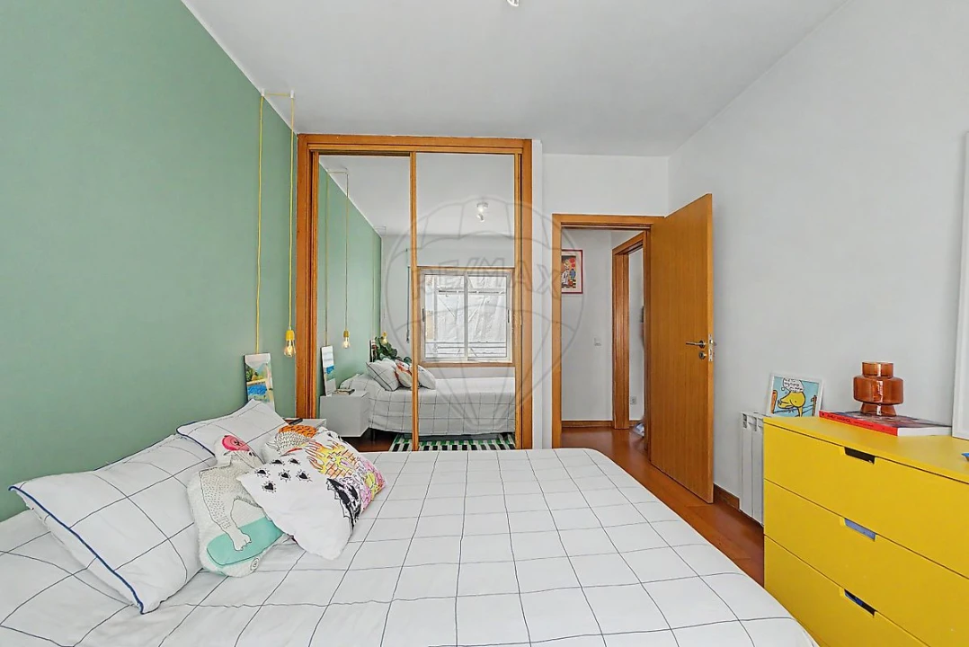Apartamento T2 para Venda em Campanhã Foto 18