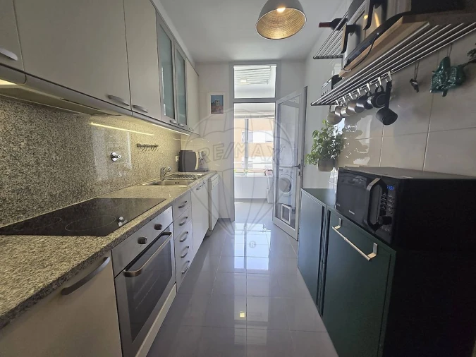 Apartamento T2 para Venda em Campanhã Foto 4