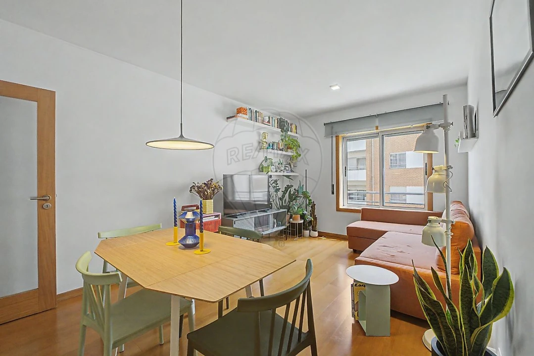 Apartamento T2 para Venda em Campanhã Foto 32