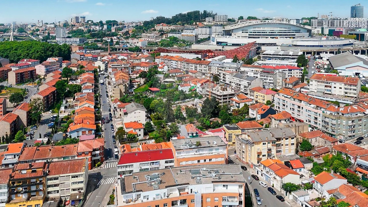 Apartamento T2 para Venda em Campanhã Foto 5