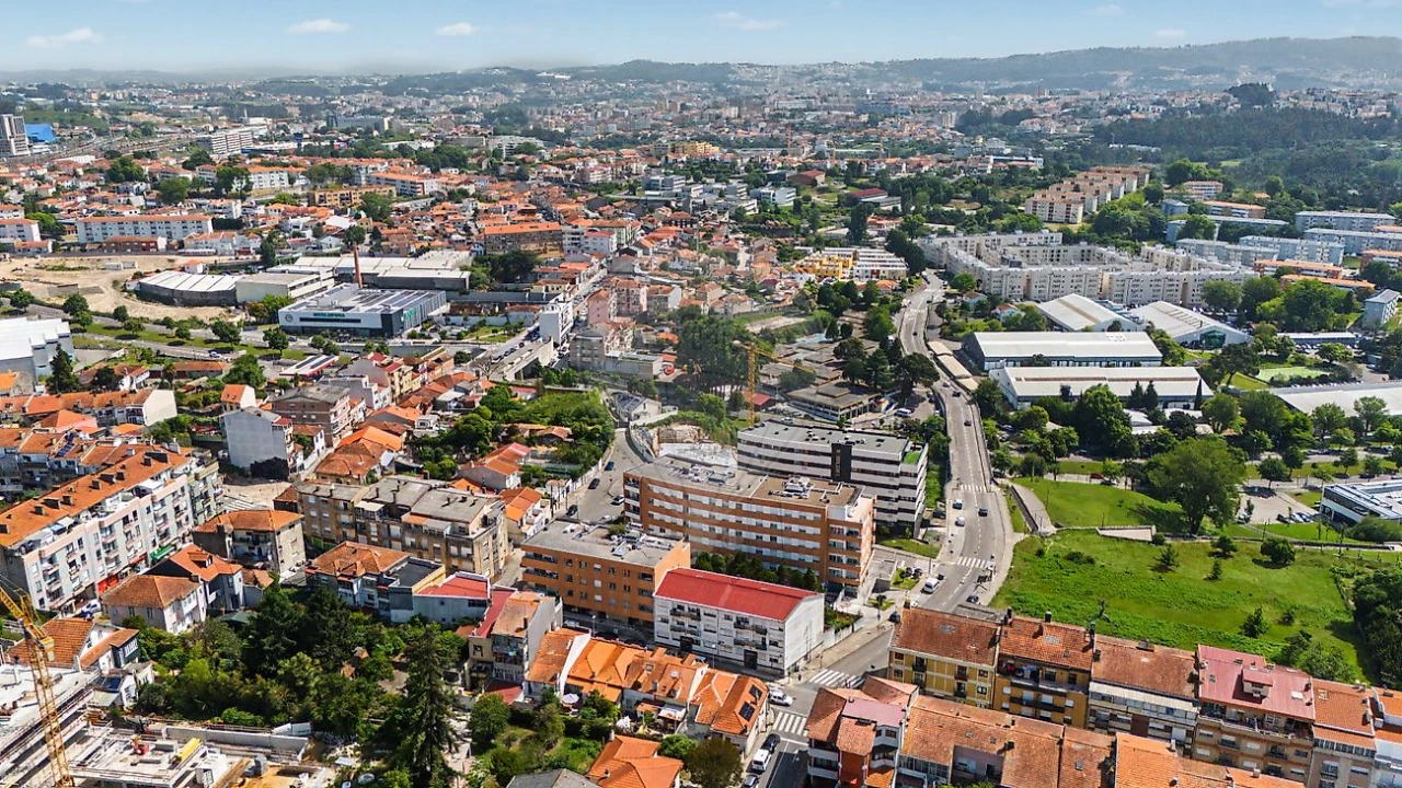 Apartamento T2 para Venda em Campanhã Foto 2