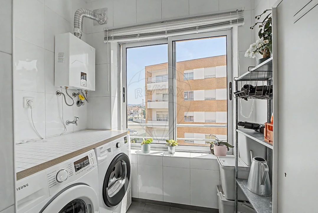 Apartamento T2 para Venda em Campanhã Foto 11