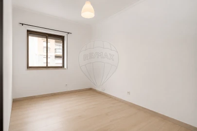 Apartamento T3 para Venda em Caparica e Trafaria