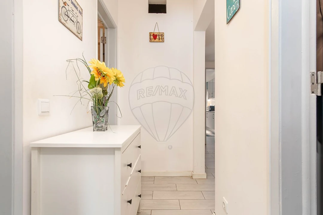 Apartamento T3 para Venda em Caparica e Trafaria Foto 1