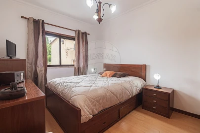 Apartamento T3 para Venda em Almargem do Bispo, Pêro Pinheiro e Montelavar