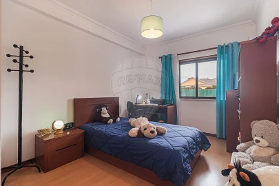Apartamento T3 para Venda em Almargem do Bispo, Pêro Pinheiro e Montelavar