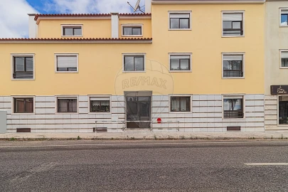 Apartamento T3 para Venda em Almargem do Bispo, Pêro Pinheiro e Montelavar