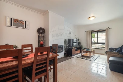 Apartamento T3 para Venda em Almargem do Bispo, Pêro Pinheiro e Montelavar