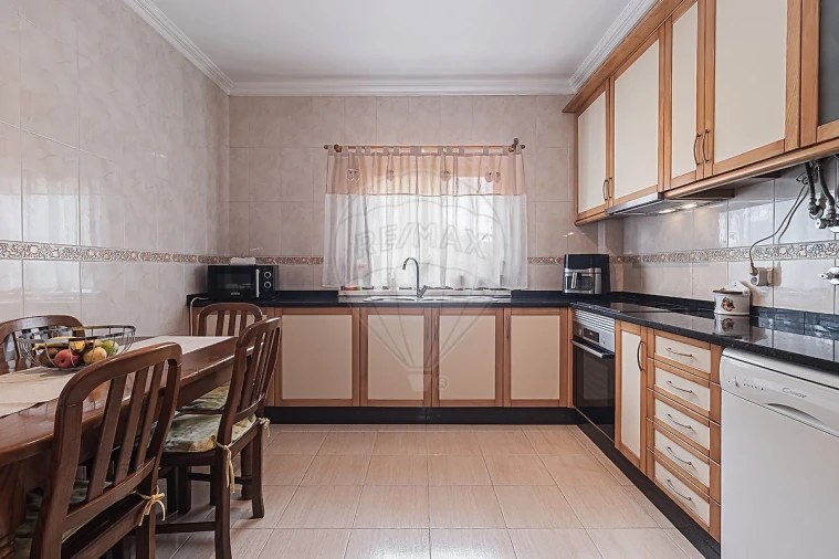 Apartamento T3 para Venda em Almargem do Bispo, Pêro Pinheiro e Montelavar Foto 2