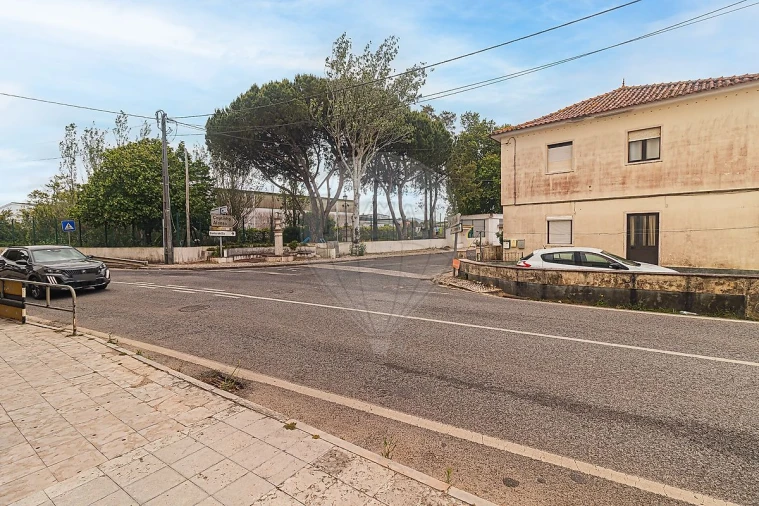 Apartamento T3 para Venda em Almargem do Bispo, Pêro Pinheiro e Montelavar Foto 7