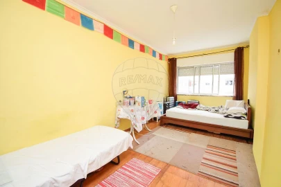 Apartamento T2 para Venda em Massamá e Monte Abraão