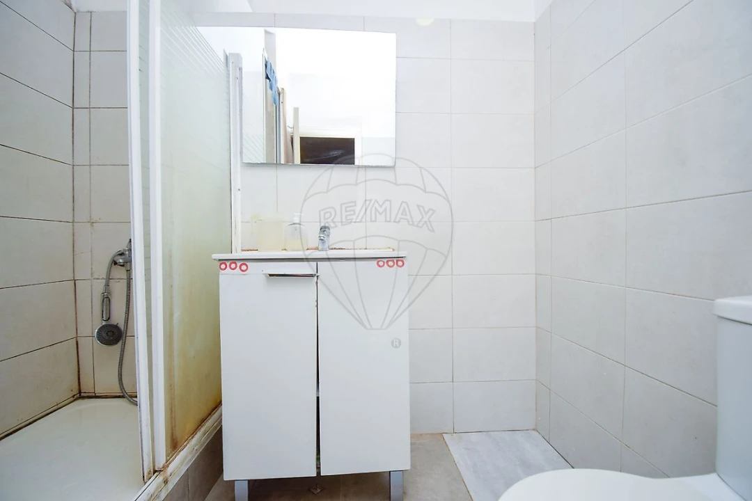 Apartamento T2 para Venda em Massamá e Monte Abraão Foto 9