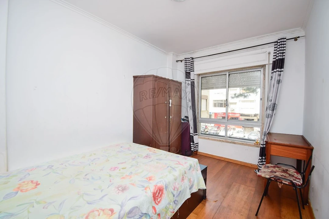 Apartamento T2 para Venda em Massamá e Monte Abraão Foto 4