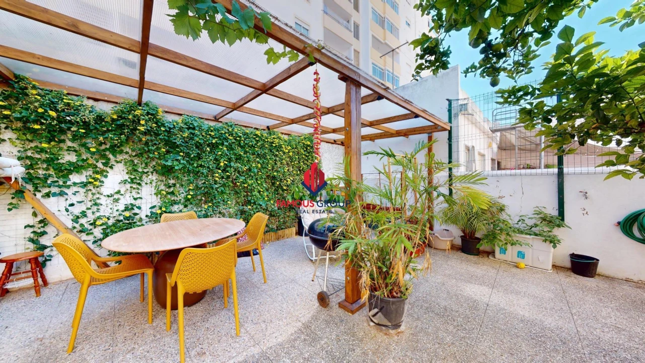 Apartamento T3 para Venda em Portimão Foto 2