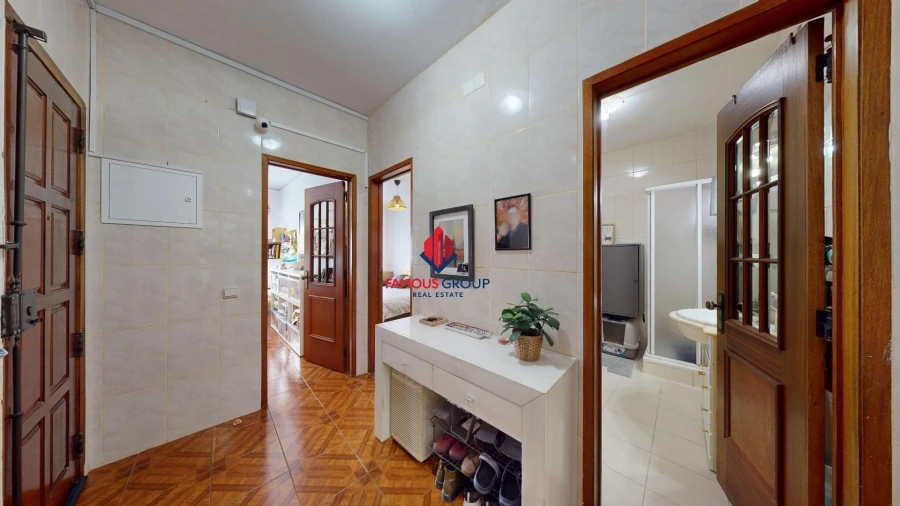 Apartamento T3 para Venda em Portimão Foto 5