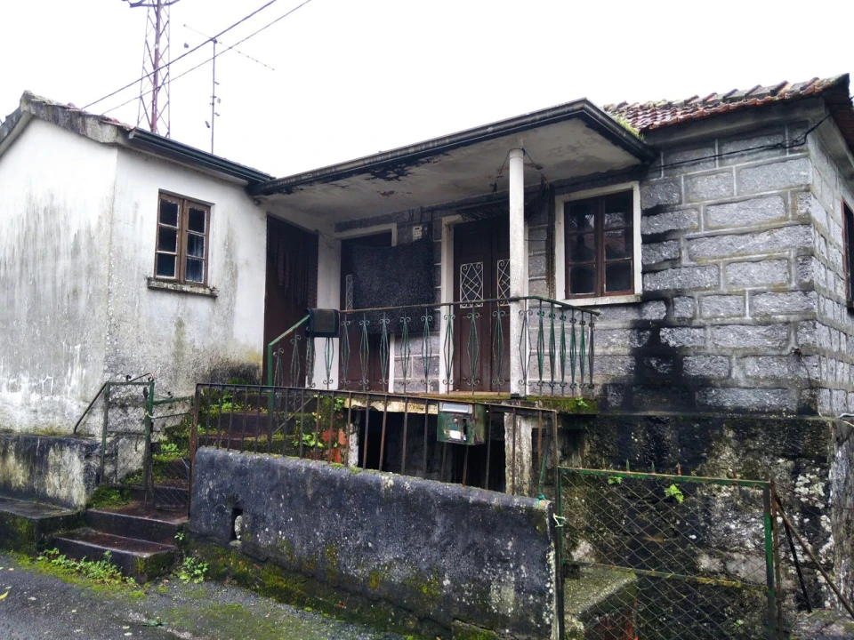 Moradia T3 para Venda em Revelhe Foto 1