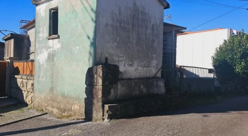 Moradia T3 para Venda em Revelhe