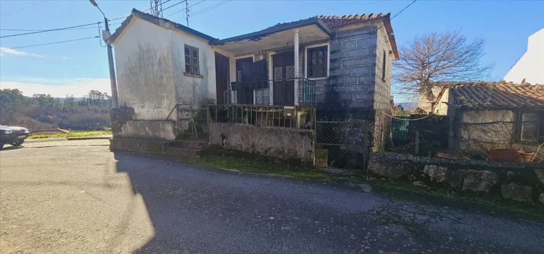 Moradia T3 para Venda em Revelhe Foto 3
