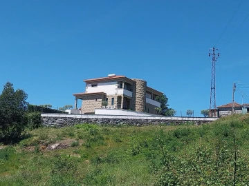Moradia T5 para Venda em Revelhe