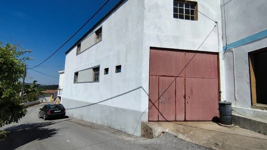 Armazém para Venda em Amendoa