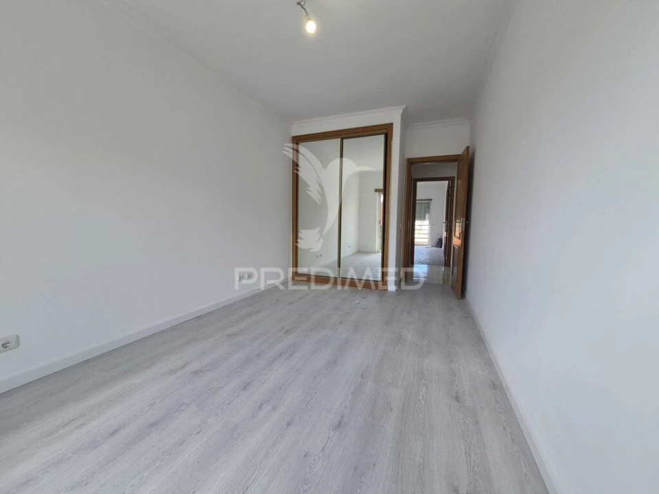 Apartamento T2 para Venda em Laranjeiro e Feijó Foto 18