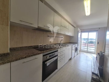 Apartamento T2 para Venda em Laranjeiro e Feijó