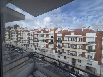 Apartamento T2 para Venda em Laranjeiro e Feijó