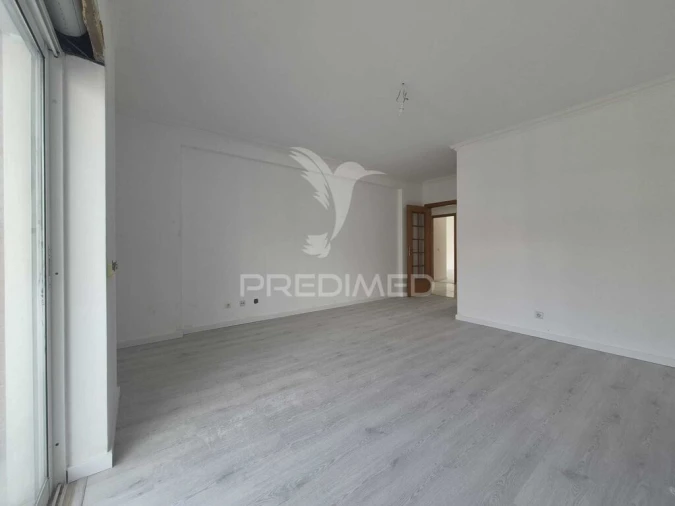 Apartamento T2 para Venda em Laranjeiro e Feijó Foto 5