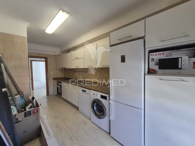 Apartamento T2 para Venda em Laranjeiro e Feijó Foto 4