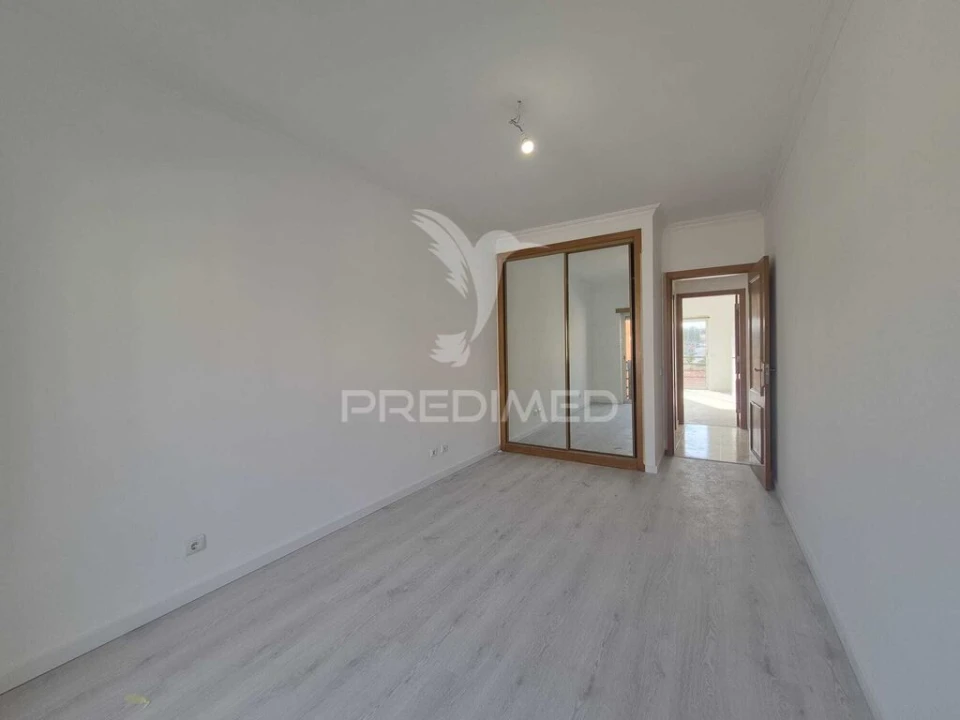 Apartamento T2 para Venda em Laranjeiro e Feijó Foto 13