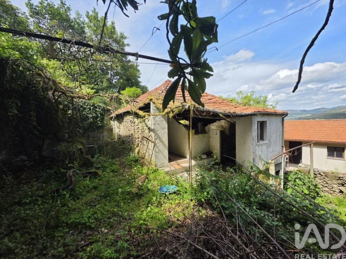 Moradia T2 para Venda em Portela Foto 3