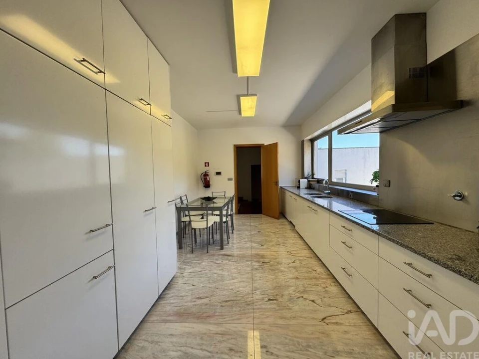 Moradia T3 para Venda em Fornelos e Queijada Foto 21