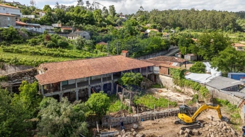 Moradia T3 para Venda em Arentim e Cunha