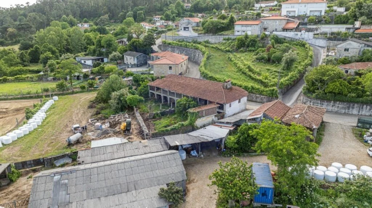 Moradia T3 para Venda em Arentim e Cunha Foto 27