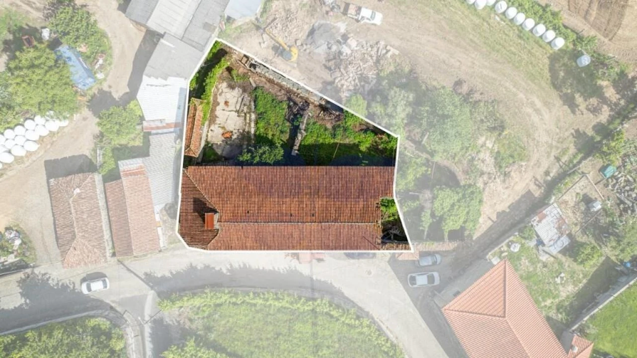 Moradia T3 para Venda em Arentim e Cunha Foto 6