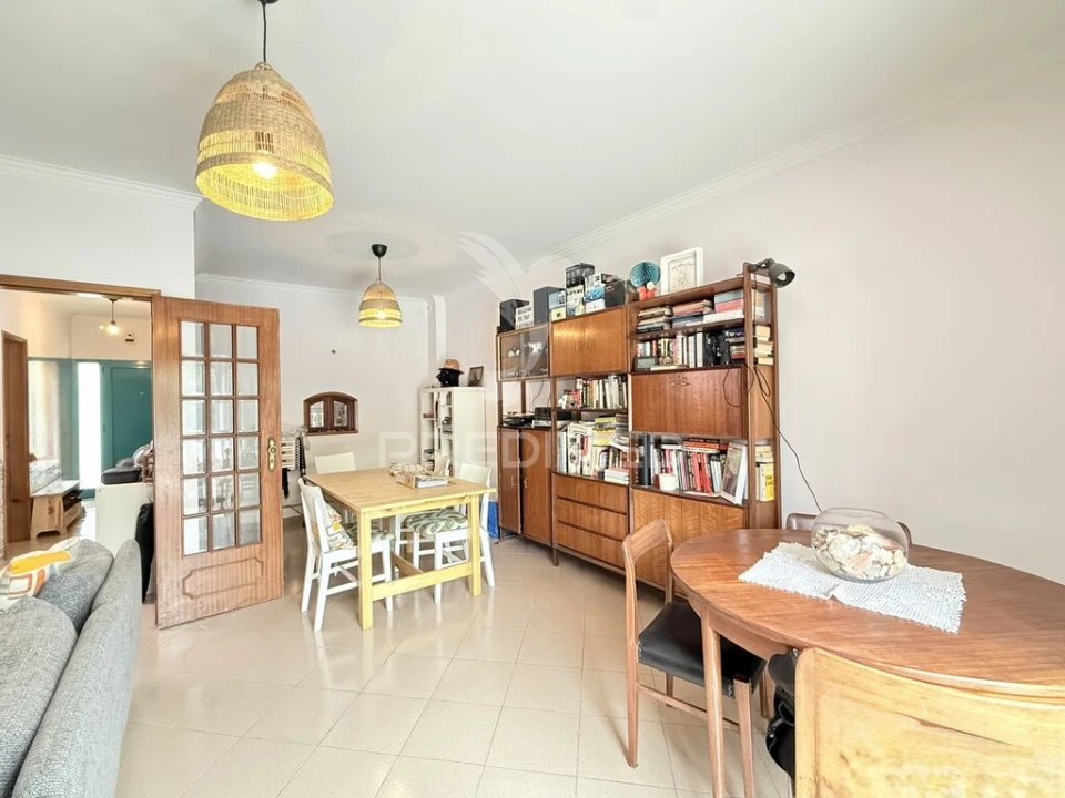 Moradia T4 para Venda em Charneca de Caparica e Sobreda Foto 4