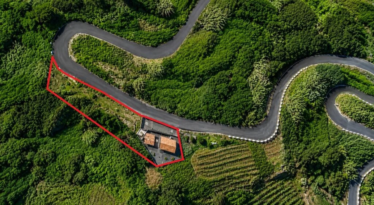 Moradia T2 para Venda em Porto Moniz Foto 6