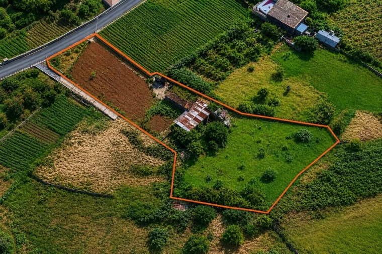 Moradia T3 para Venda em São Roque do Faial Foto 2