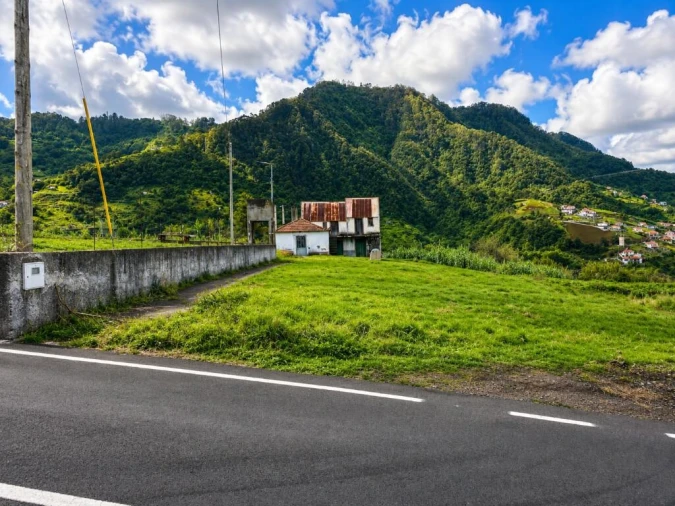 Moradia T3 para Venda em São Roque do Faial Foto 39