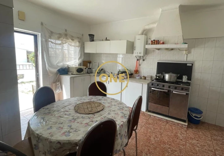 Moradia T3 para Venda em Carvalhal Foto 4
