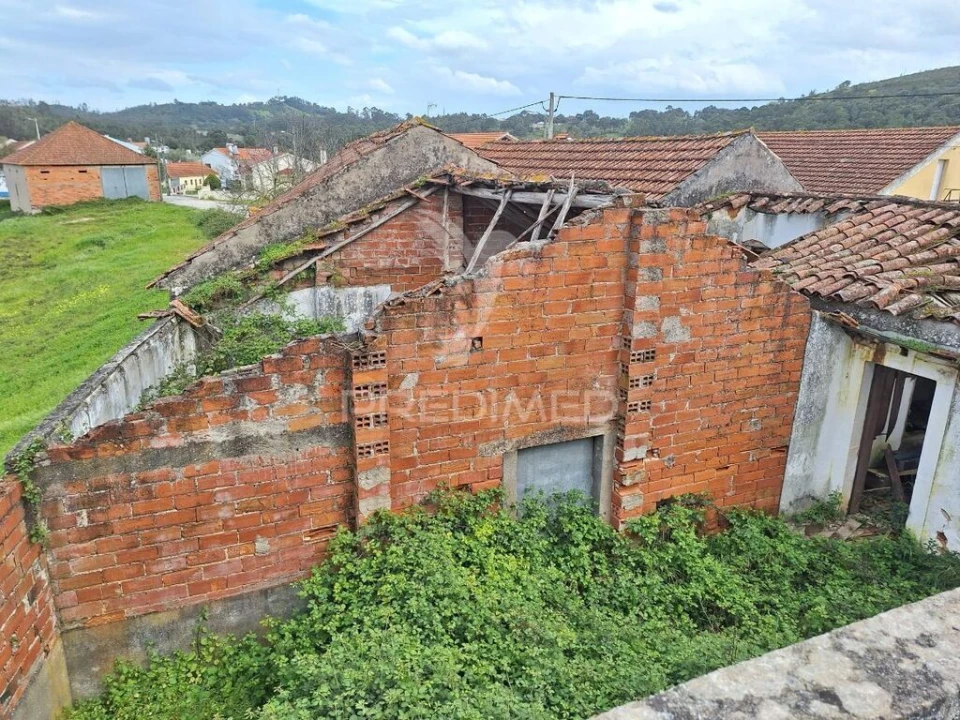 Moradia T3 para Venda em Alcanede Foto 13