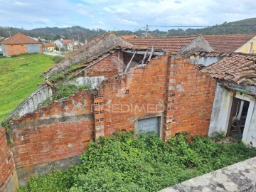Moradia T3 para Venda em Alcanede
