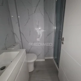 Apartamento T2 para Venda em Benfica