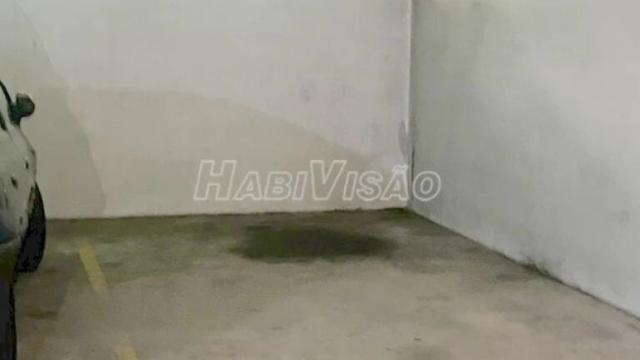 Garagem para Venda em Ermesinde