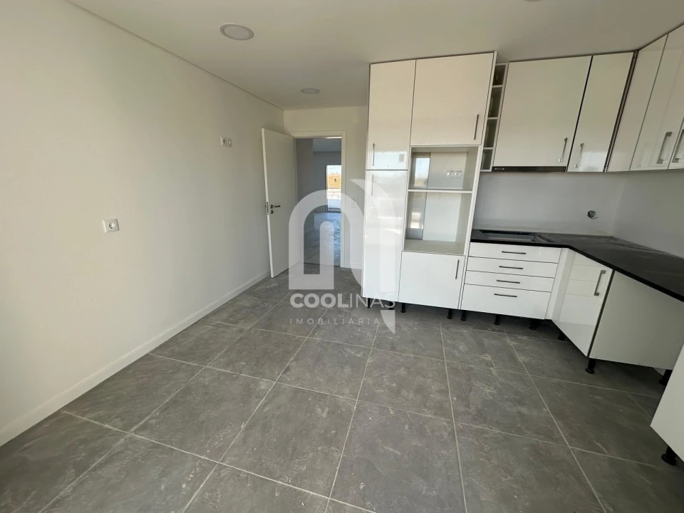 Apartamento T3 para Venda em Seixal, Arrentela e Aldeia de Paio Pires Foto 4